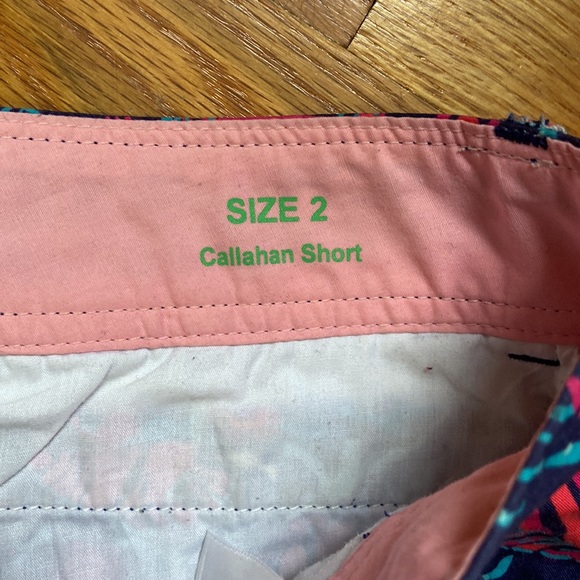 Lilly Pulitzer Jammin Fish Callahan Shorts - Picture 2 of 7